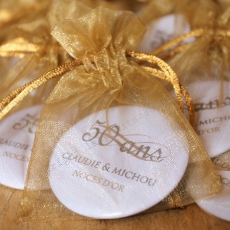 Le grand badge personnalisé "noces d'or" 