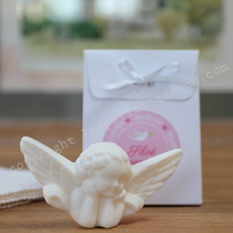 Le savon ange dans sa pochette personnalisée