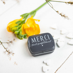 Mini boite de bonbons coeur "merci tout simplement"