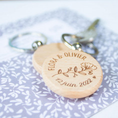 Le porte clé bois personnalisé mariage [9 designs]